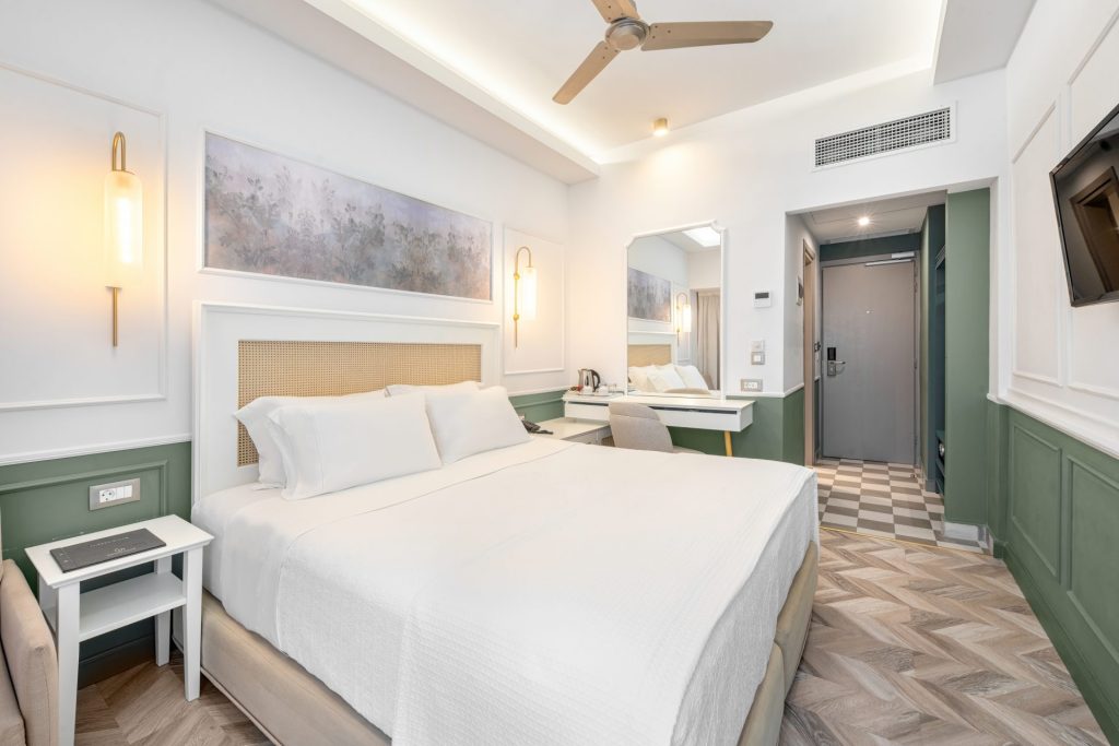 STANDARD ROOM SAMPLE